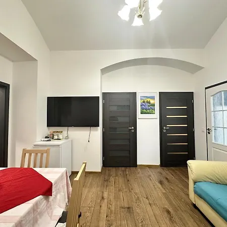 דירה 2br Near Center Quiet And Cozy *