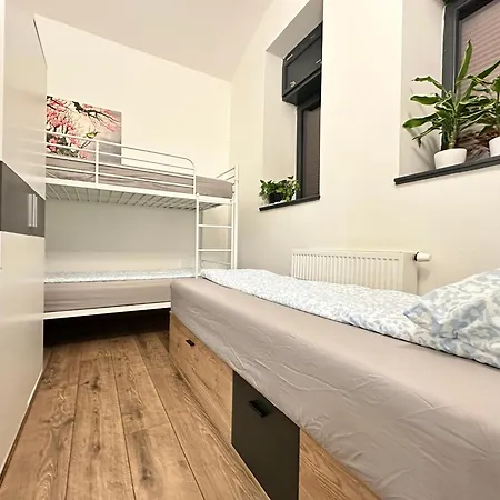 2br Near Center Quiet And Cozy شقة براغ