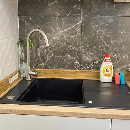 2br Near Center Quiet And Cozy براغ